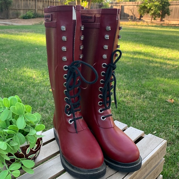 Ilse Jacobsen Shoes Ilse Jacobsen Red Tall Laceup Rain Boot Size 37